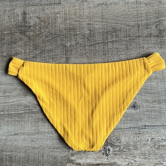 Becca by Rebecca Virtue Loreto Sofia American Bikini Bottoms Size Large - Picture 6 of 10